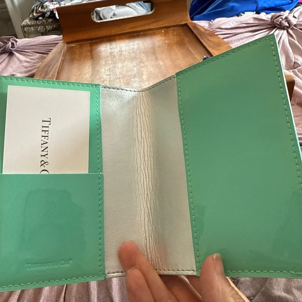 Tiffany and Co passport‎ holder. NWT . Retail .550